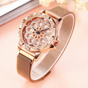 Polshorloges kijken naar vrouwen Diamant Magnetic Iron Stone Dameshorloges Fashion Mesh Riem Polshorge dames Simple Casual