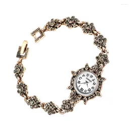 Horloges Horloge Dame Quartz Strass Trim Armband Diamanten Ketting Vintage Decor Pols Zakelijk Retro