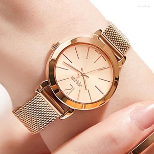 Relojes de pulsera Reloj Mujeres Moda Luz Nicho de lujo Impermeable Temperamento minimalista Estudiante Escuela media y secundaria Tira de acero