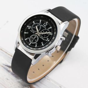 Montres-bracelets montres pour hommes quartz mecs de montre pour hommes Relogio Masculino