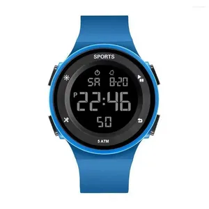 Montre-bracelets Watch Watch Rugged Shockproof Men's Digital avec un groupe de silicone pour les adolescents en plein air