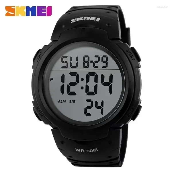 Relojes de pulsera al por mayor 5 unids / lote SKMEI Reloj digital Reloj Hombre Deporte al aire libre Hombres Reloj Calendario de moda 5bar impermeable