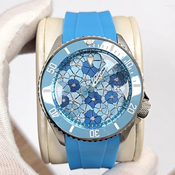 Montres-bracelets avec mouvement japonais NH35 41,5 mm, la montre mécanique pour hommes sans logo comporte un cadran incrusté bleu à 3,8 positions