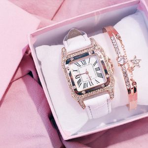 Montres-bracelets femmes diamant montre étoilé luxe bracelet ensemble montres dames décontracté bande de cuir quartz montre-bracelet femme horloge Zegarek Damski