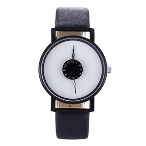 Montres-bracelets femmes Montre en cuir mode décontracté dames montres personnalité Quartz marque montre-bracelet Horloges Vrouwen Montre Femme