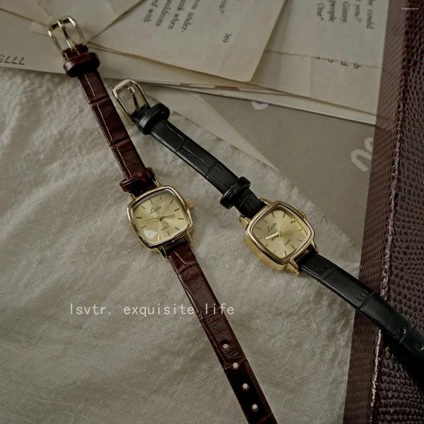 Relojes de pulsera Reloj de cuarzo para mujer Estilo simple de lujo Esfera cuadrada Cuero marrón negro Relojes con caja pequeña de oro vintage para mujer Reloj de pulsera para mujer