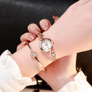 Horloges Damesarmband Mode Dames Persoonlijkheid Koreaanse versie Eenvoudig en veelzijdig strass sieradenhorloge