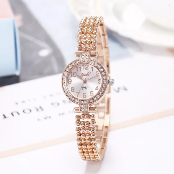 Montres-bracelets Femmes Mode Luxe Quartz Bracelet Montre Exquis Diamant Cadran Pour Femmes Unique Bande En Acier Dames