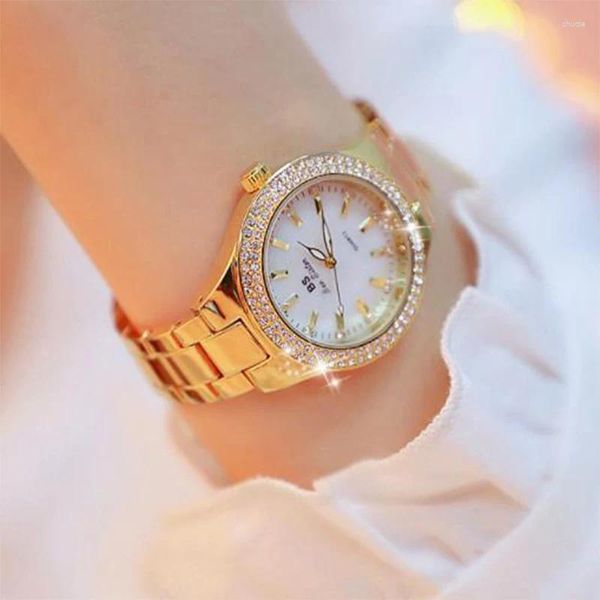 Relojes de pulsera Reloj de lujo ligero para mujer Marca de cuarzo resistente al agua con diamantes Exquisito Esfera pequeña Moda y elegante V67