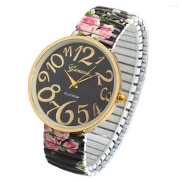 Relojes de pulsera Reloj de cuarzo para mujer Pulsera elástica de lujo para mujer Correa de silicona impresa con esfera grande digital simple