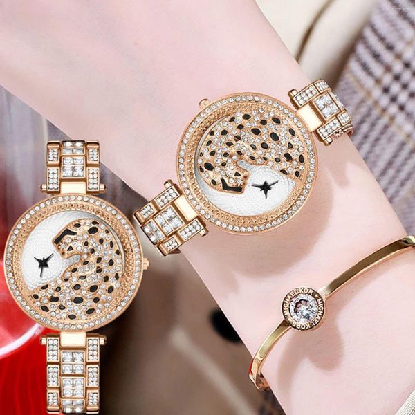 Montres-bracelets Montre à quartz pour femmes Strass Leopard Bracelet analogique Montre-bracelet pour le travail et le bureau D88