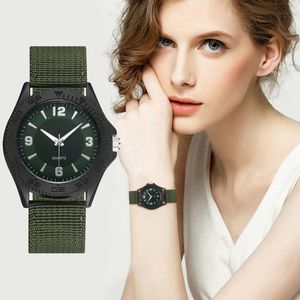 Polshorloges dameskwarts pols horloges klok relogio feminino dubbele schijf imitatie canvas en nylon band horloge analoog