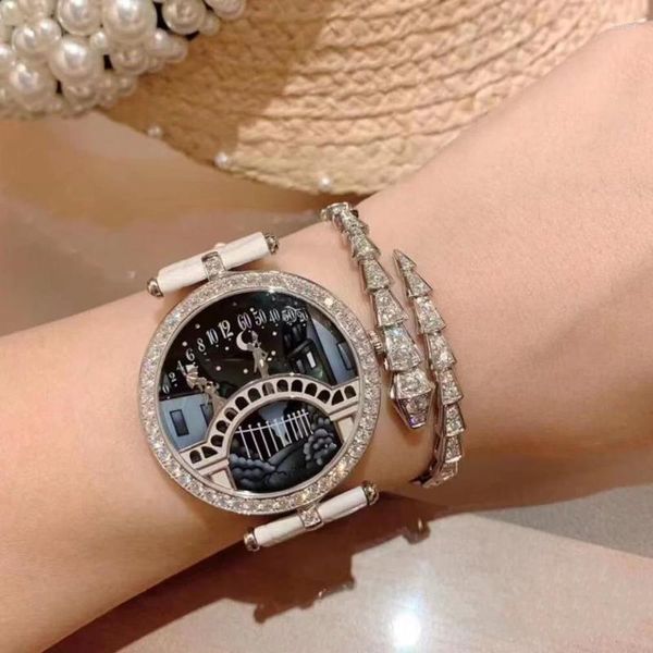 Mujeres de pulsera Reloj de cuero de cuarzo de cuarzo con diamantes de temperamento de lujo Regalo para novia y esposa