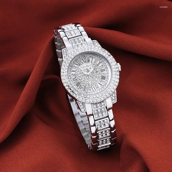 Montre-bracelets Watch's Watan Shining Diamond Luxury Style Female Silver Steel Strap Fashion Lumineux Montres de poignet Lumineux Quartz