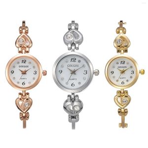 Relojes de pulsera Relojes para mujer Pulsera con esfera redonda Corazón de melocotón Reloj analógico con brazalete Regalo maravilloso para mujeres