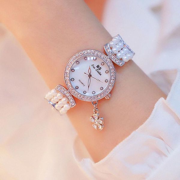 MONTRES POUR FEMMES TRÈFLE À QUATRE FEUILLES BRACELET LUCKY GRASS MONTRE-BRACELET À QUARTZ FEMME MONTRE DE LUXE POUR FEMMES