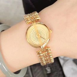 Relojes de pulsera Reloj de mujer Pulsera medieval Vintage Simple Hollow Out Ladies Reloj Retro Senior Montre Femme Regalo de lujo para niñas