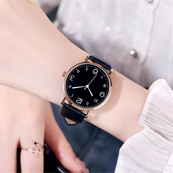 Montres-bracelets femmes montres bracelet en cuir Pu cadran noir montre-bracelet analogique Bracelet cristal horloge cadeau numérique Reloj Mujermontres-bracelets