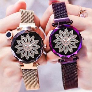 Polshorloges vrouwen kijken naar sterrenhemel luxe mode bloem diamant dames magnet dames kwarts polswatch klok relogio feminino