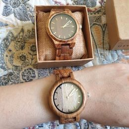 Montre-bracelets Wood Watch Men of Women Watchs Chronograph Chronograph Quartz Tarepieces en bois accepter le logo Drop