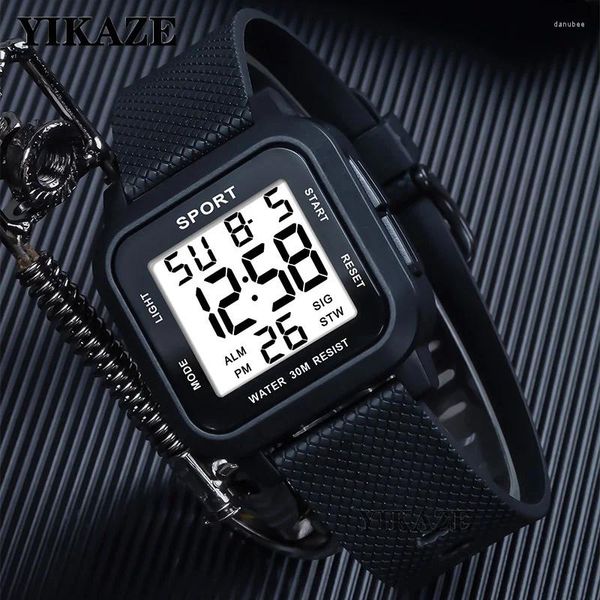 Montre-bracelets Yikaze Men's Digital Watch Rubber Men Sports Sports LED Montres 3BAR ALARME ALARME CHRONO CHRONO MAN FITNY