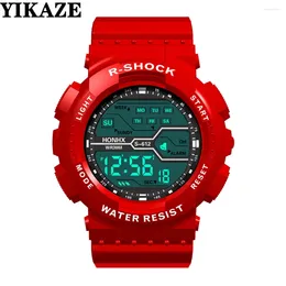 Montre-bracelets Yikaze multifonction de montre pour hommes LED Digital big cadran imperméable Mentes électroniques Sport Luminous Mentes Sport