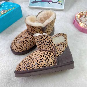 x1Boots Top Australie fourrure fourrure enfant bottes garçon filles enfants bébé chaud botte de neige adolescents étudiants métallique paillettes designer crochet boucle tout-petits mini fourrure d'hiver uggsli