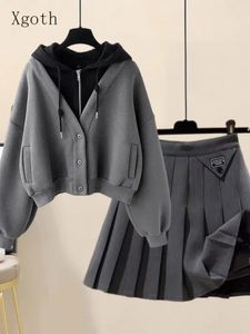Xgoth Womens Oversize Sweatshirt Pak Dames High Street Fake Tweedelige Capuchon Plooirok Set of Enkele 240306
