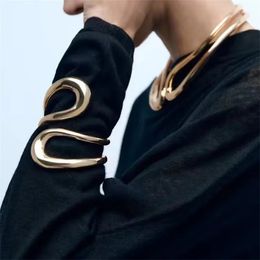 Xialuoke Metal Hollow Geometry Open Bracelets Bangle para mujeres Hip-Hop Punk Jewelry Choker Accesorio 240412