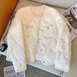 Xiaoxiangfeng losse lingge down cotton jurk dames winter 2023 nieuwe mode celebrity temperament hoogwaardige jas 2 kleuren