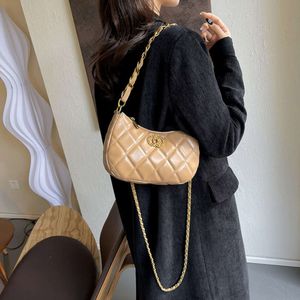 Xiaoxiangfeng sac de boulette demi-lune de selle pour femme Western polyvalent mode chaîne croissant ventes directes d'usine