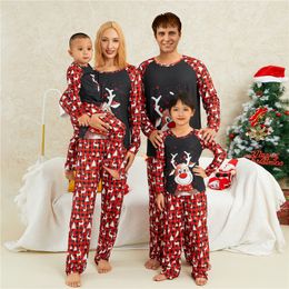 Xingqing Matching Christmas Pajamas Family 2022 Winter Sleepwear Modèle à manches longues et pantalon Pantal