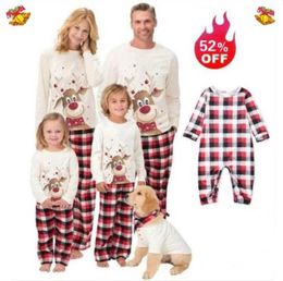 Kerst Familie Bijpassende Pyjama Set Nachtkleding 2 Stuks Sets TopPants Mannen Vrouwen Kids Baby Familie Bijpassende Kleding Outfits H10144809536