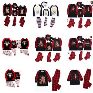 Christmas Pyjama Sets Xmas Party SuppliesLong Sleeve Printing Top + Plaid Broek Matching Familie PJ's Kinderen Holiday Nachtkleding Homewar HH21-723