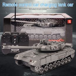 Xmas télécommande Big tank charger battle launch cross-country tracked Light Musical véhicule boys play Toy for kids children 201208