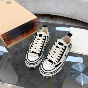 Zapatos de xvessel Dunks 2023 Nuevos XVessels Classic Casual Shoes Men Women Fashion Fashion White Black Orange Lady Ladys