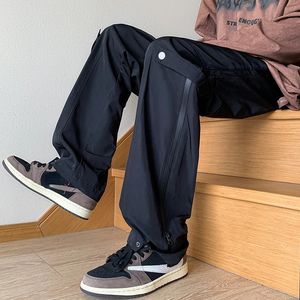 Y2K hommes Streetwear Cargo pantalon Techwear Vintage côté bouton conception jambe droite pantalon décontracté Joggers mâle 240320