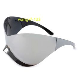 Y2K Silver Oversized Steampunk Sun Glasses Men Hip Hop Street Wrap rond Futuristische zonnebril Mode brillen Gafas de Sol