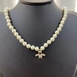 Collar de perla de oro de estilo Y2K Collar de doble letra Diamond Colgante Collar para mujeres No