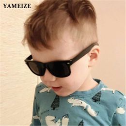 Yameize Fashion Kids Lunettes de soleil Vente chaude 2-15 ans soleil pour enfants garçons Girls Lunes Lens UV400 Protection L2405