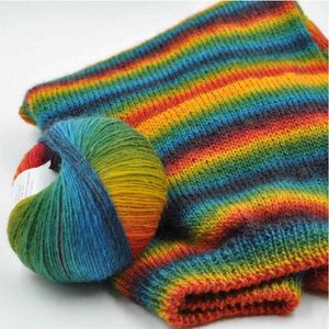 Laine de fil 3 pelotes / lot de laine mérinos de couleur arc-en-ciel utilisée pour tricoter la teinture de l'espace fantaisie bricolage fil au crochet à la main tricoté au point de croix P230601