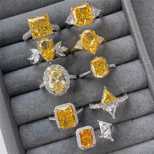 Yellow Wed Diamond Designer Ring For Woman 925 Sterling Silver 5a 8a Zirconia Square Bruiloft verlovingsringen Dames Luxe sieraden Moeder Vriend Geschenkdoos Maat 5-9