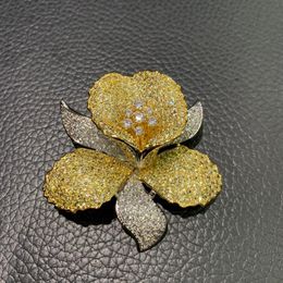 Broche orchidée mixte de couleur jaune et blanche, broches en cuivre avec Zircon cubique, bijoux à la mode pour femmes, haute qualité