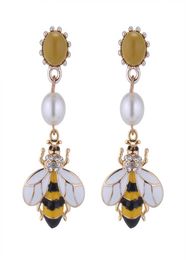 Geelgouden ontwerper Bee Stud oorbellen voor vrouwen trendy bijen parel schattige bijen dangel lange stijl stud earring sieraden geschenken voor vrouwen 2574043