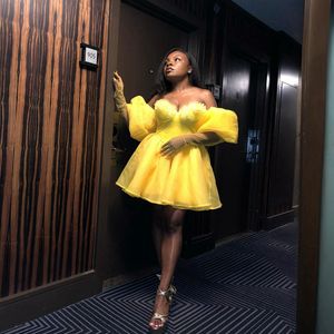 Vestidos de graduación amarilla Vestidos de cóctel para mujeres Hopfy Boaded Tiered Organa Off Housing Cumpleaños de cumpleaños Corto de fiesta para niñas negras africanas GD006