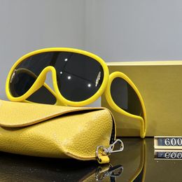 Lunettes de soleil jaune Lunette pour femmes grand cadre Unisexe Homme voyageur de lunettes de soleil Sport Femme surdimensionnée