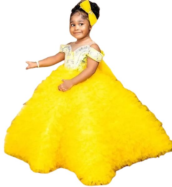 Jaune Luxueux Fleur Fille Robes Sheer Cou Robe De Bal Perlé Cristaux Tiers Tulle Lilttle Enfants Anniversaire Pageant Robes De Mariage