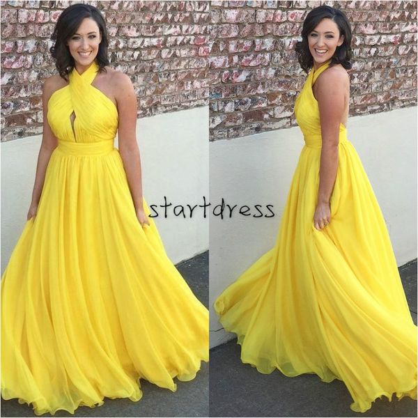 Amarillo Tallas grandes Gasa Vestidos de baile Barato Una línea Halter Plisado Fluido Longitud del piso Sin respaldo Vestido formal Vestidos de noche Vestidos largos