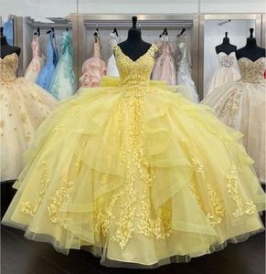 Robes de Quinceanera jaune dentelle appliques col en V sans manches bretelles épaules volants sur mesure Tulle douce princesse Pageant robe de bal robes estidos