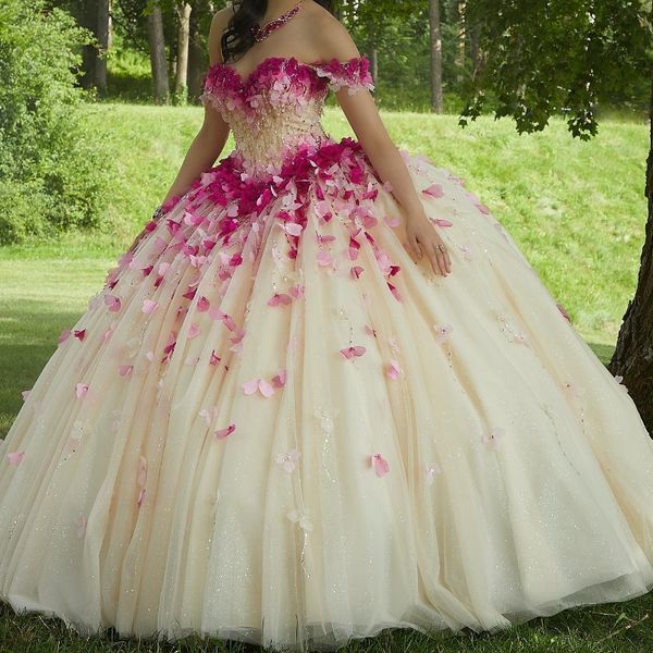 Robe de Quinceanera jaune brillant, tenue de fête d'anniversaire, élégante, en Tulle, avec perles en cristal, robe de bal pour femmes, robe de bal